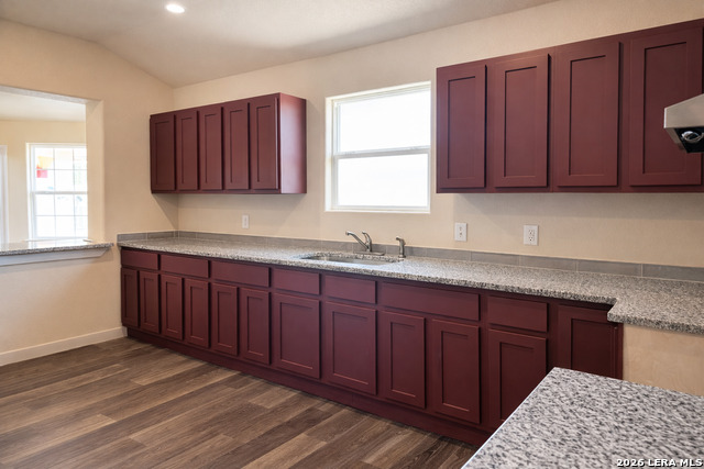 Image 10 of 28 For 618 Cr 124  