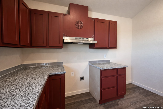 Image 9 of 28 For 618 Cr 124  