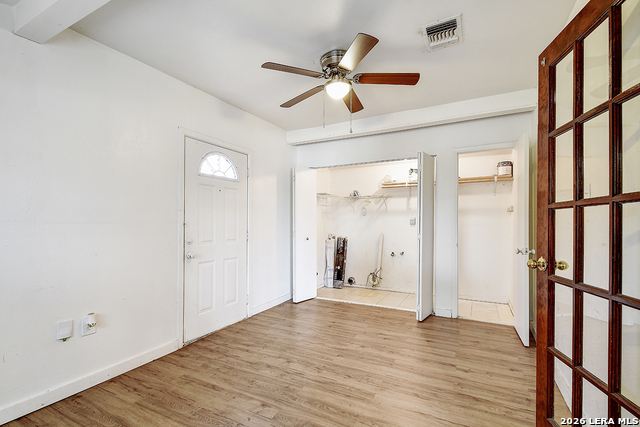 Image 13 of 26 For 415 Blakeley Dr