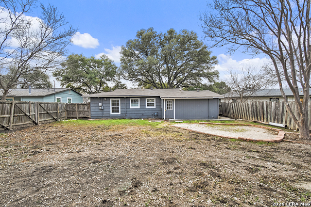 Image 23 of 26 For 415 Blakeley Dr