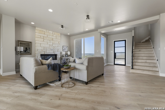 Image 4 of 48 For 541 Cantera Ridge