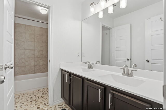 Image 34 of 46 For 367 Hunters Ranch E