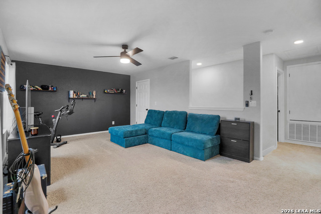 Listing photo id 15 for 2703 Bluff Crossing