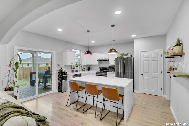 Listing photo id 1 for 2703 Bluff Crossing