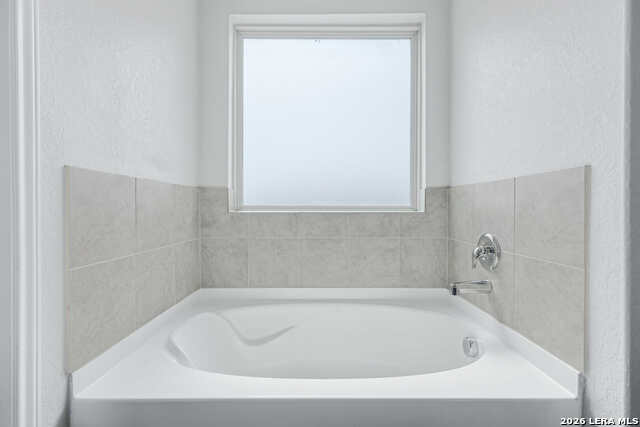 Image 25 of 43 For 2532 Marty Way