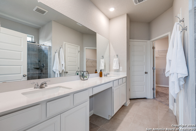 Image 13 of 28 For 12938 Lilly Pass