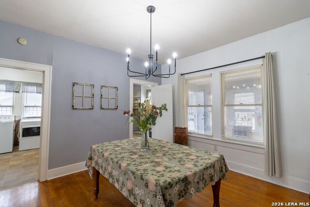 Image 10 of 33 For 703 Highland E