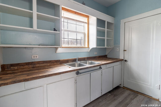 Image 24 of 33 For 703 Highland E