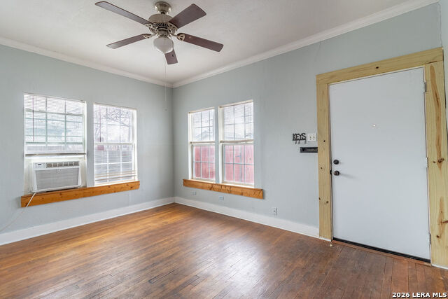 Image 31 of 33 For 703 Highland E