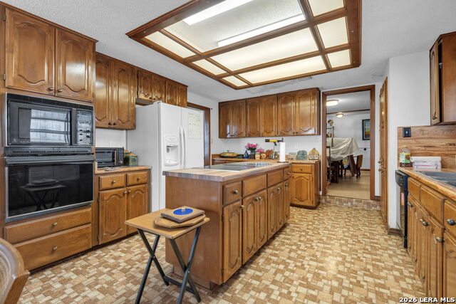 Image 24 of 44 For 3919 Midvale