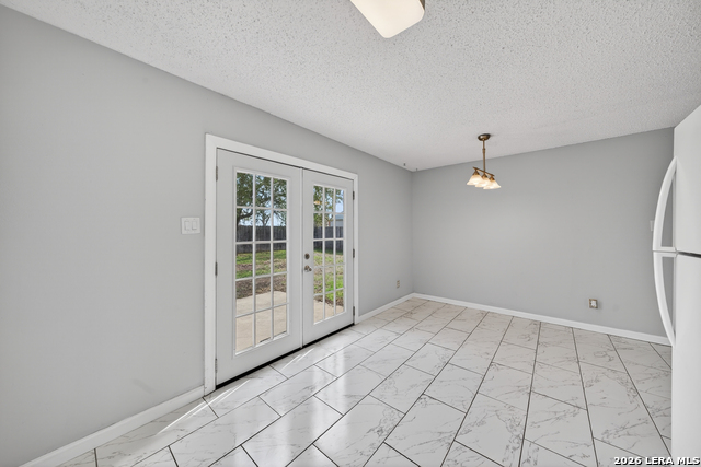 Listing photo id 12 for 300 Roanoke  