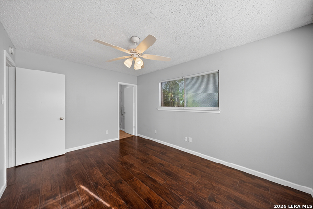 Listing photo id 17 for 300 Roanoke  