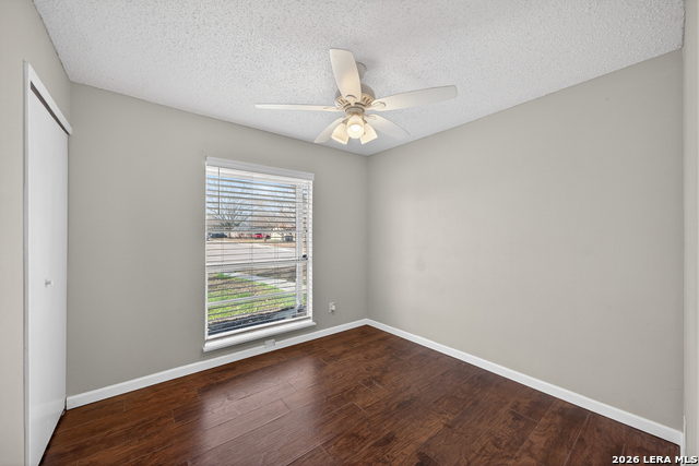 Listing photo id 23 for 300 Roanoke  