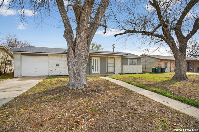 Listing photo id 1 for 300 Roanoke  