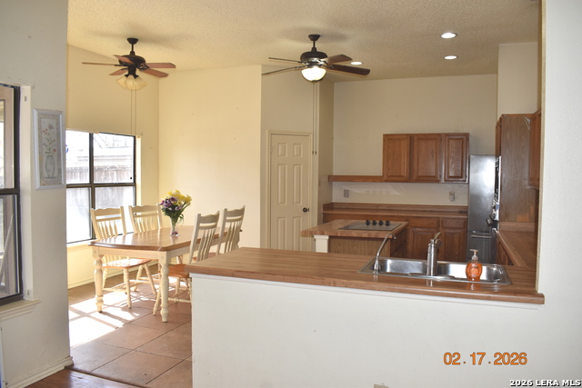 Image 4 of 25 For 7026 Hickory Ridge