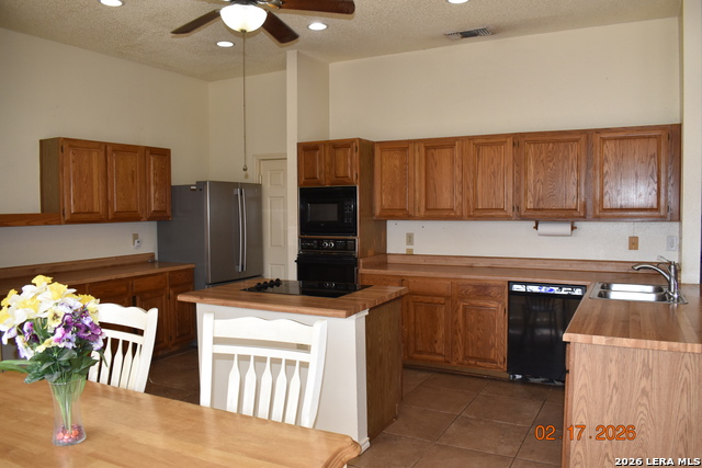 Image 8 of 25 For 7026 Hickory Ridge