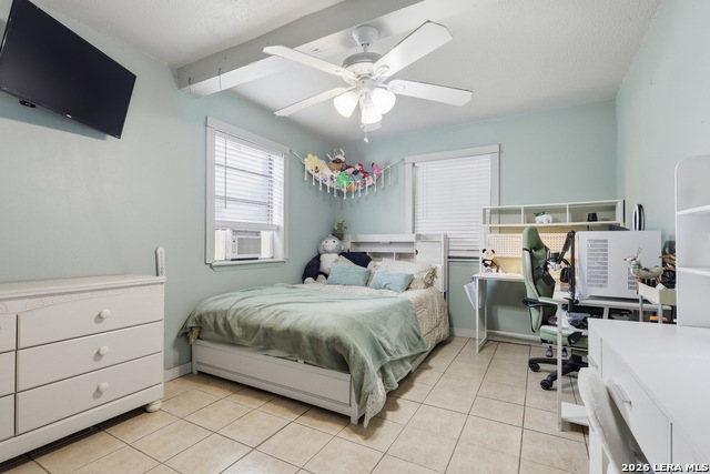 Image 12 of 25 For 31910 Blanco