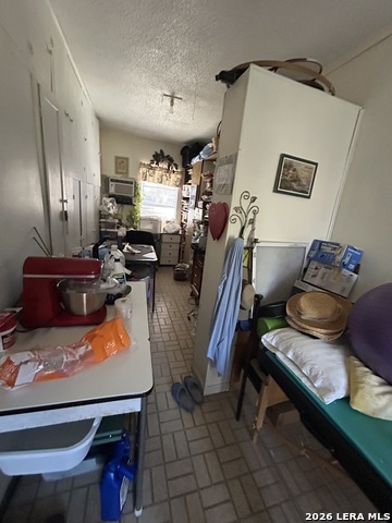 Image 8 of 14 For 2518 Ww White