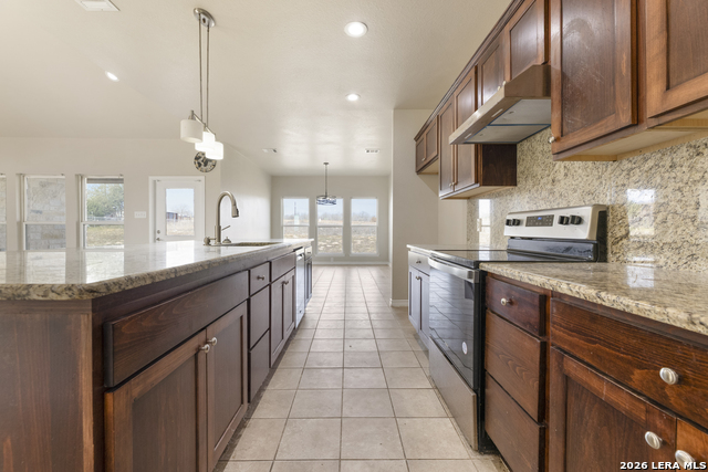 Image 13 of 37 For 200 Lakeview Cir