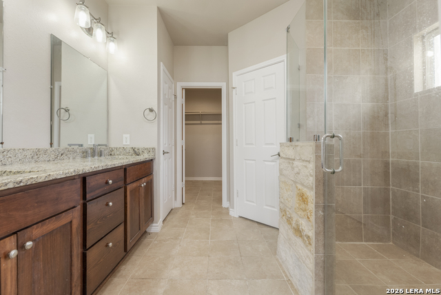 Image 18 of 37 For 200 Lakeview Cir