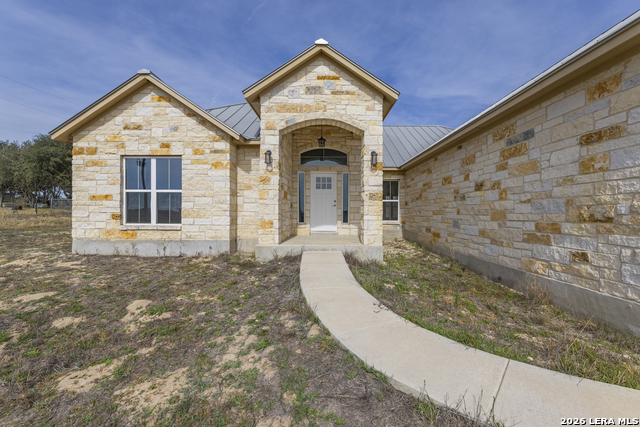 Image 2 of 37 For 200 Lakeview Cir