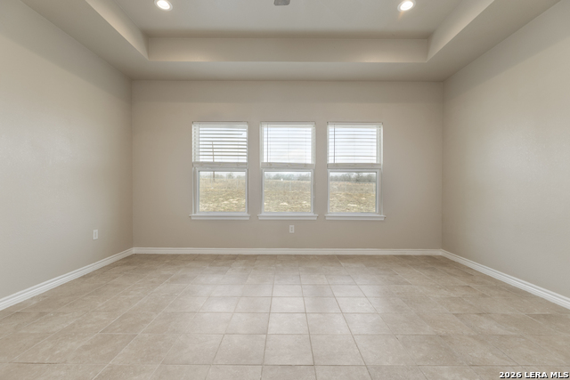 Image 20 of 37 For 200 Lakeview Cir