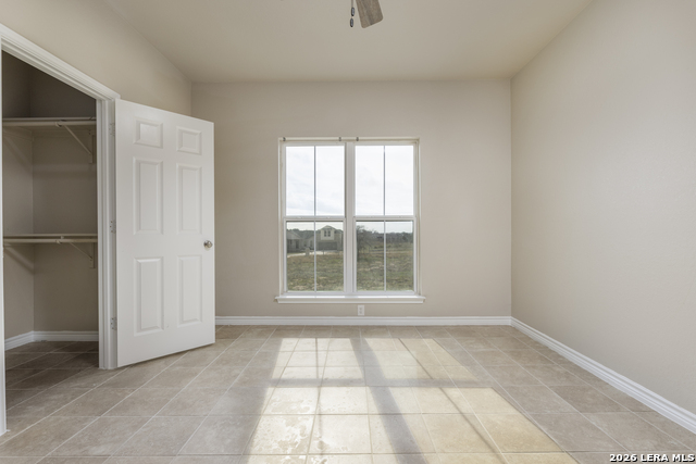 Image 25 of 37 For 200 Lakeview Cir