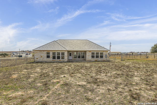 Image 31 of 37 For 200 Lakeview Cir