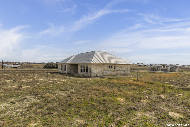 Image 33 of 37 For 200 Lakeview Cir