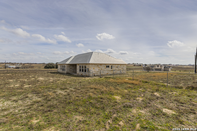 Image 34 of 37 For 200 Lakeview Cir