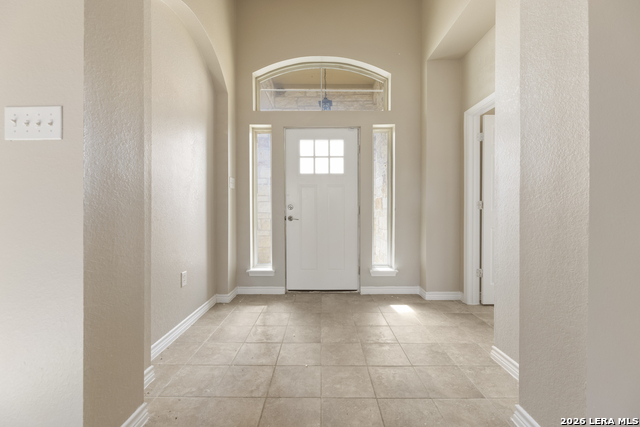 Image 4 of 37 For 200 Lakeview Cir