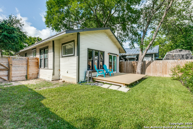 Image 28 of 29 For 137 Panama Ave