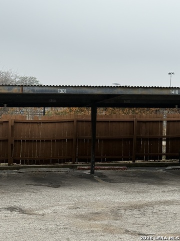 Image 19 of 22 For 923 Vance Jackson  1301