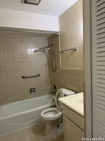 Image 8 of 22 For 923 Vance Jackson  1301