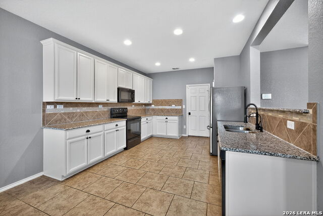 Image 11 of 35 For 10711 Noble  