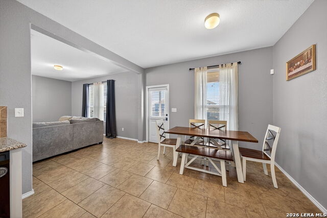 Image 15 of 35 For 10711 Noble  