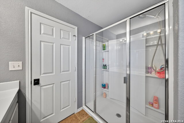 Image 22 of 35 For 10711 Noble  