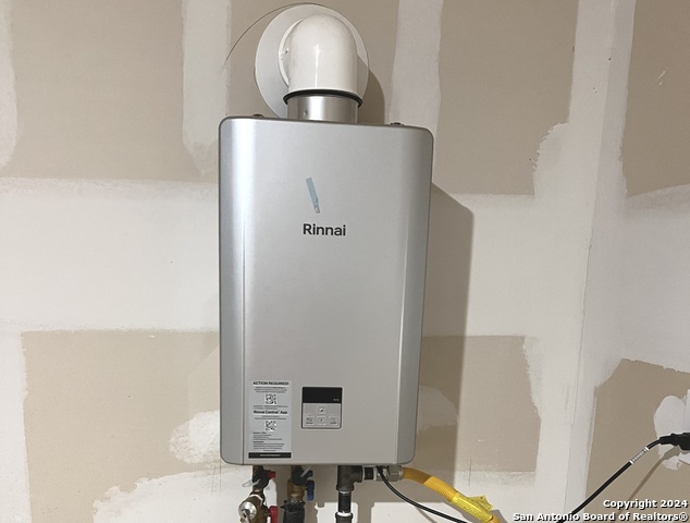 Image 12 of 15 For 6922 Biotite Ridge