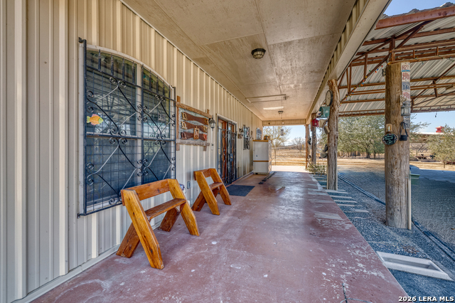 Listing photo id 14 for 1140 Curtis Bourn E