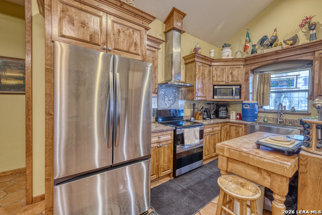 Listing photo id 17 for 1140 Curtis Bourn E