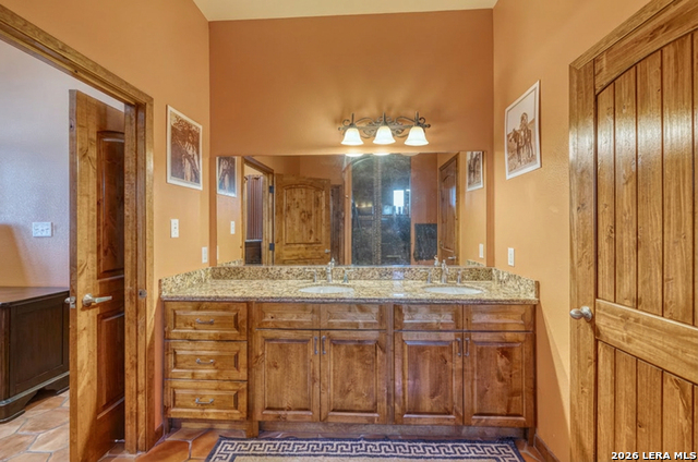 Listing photo id 29 for 1140 Curtis Bourn E