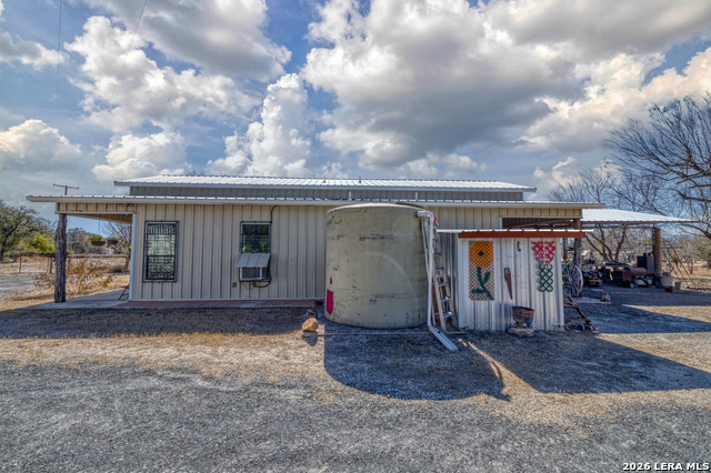 Listing photo id 30 for 1140 Curtis Bourn E