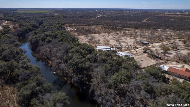 Listing photo id 35 for 1140 Curtis Bourn E