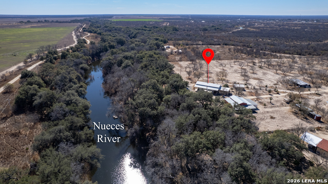 Listing photo id 36 for 1140 Curtis Bourn E