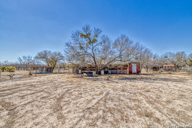 Listing photo id 6 for 1140 Curtis Bourn E