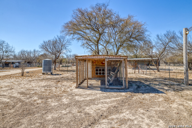 Listing photo id 7 for 1140 Curtis Bourn E