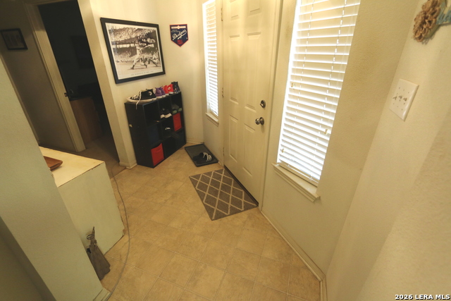 Image 18 of 38 For 9404 Crow Ln #2