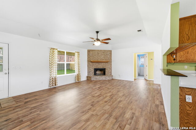 Image 4 of 23 For 1337 Pecan Arbor