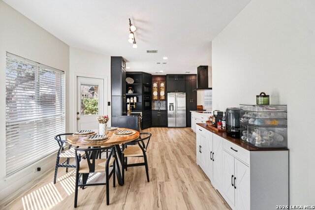 Image 14 of 43 For 24407 Flint Creek