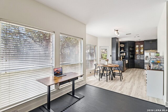 Image 15 of 43 For 24407 Flint Creek